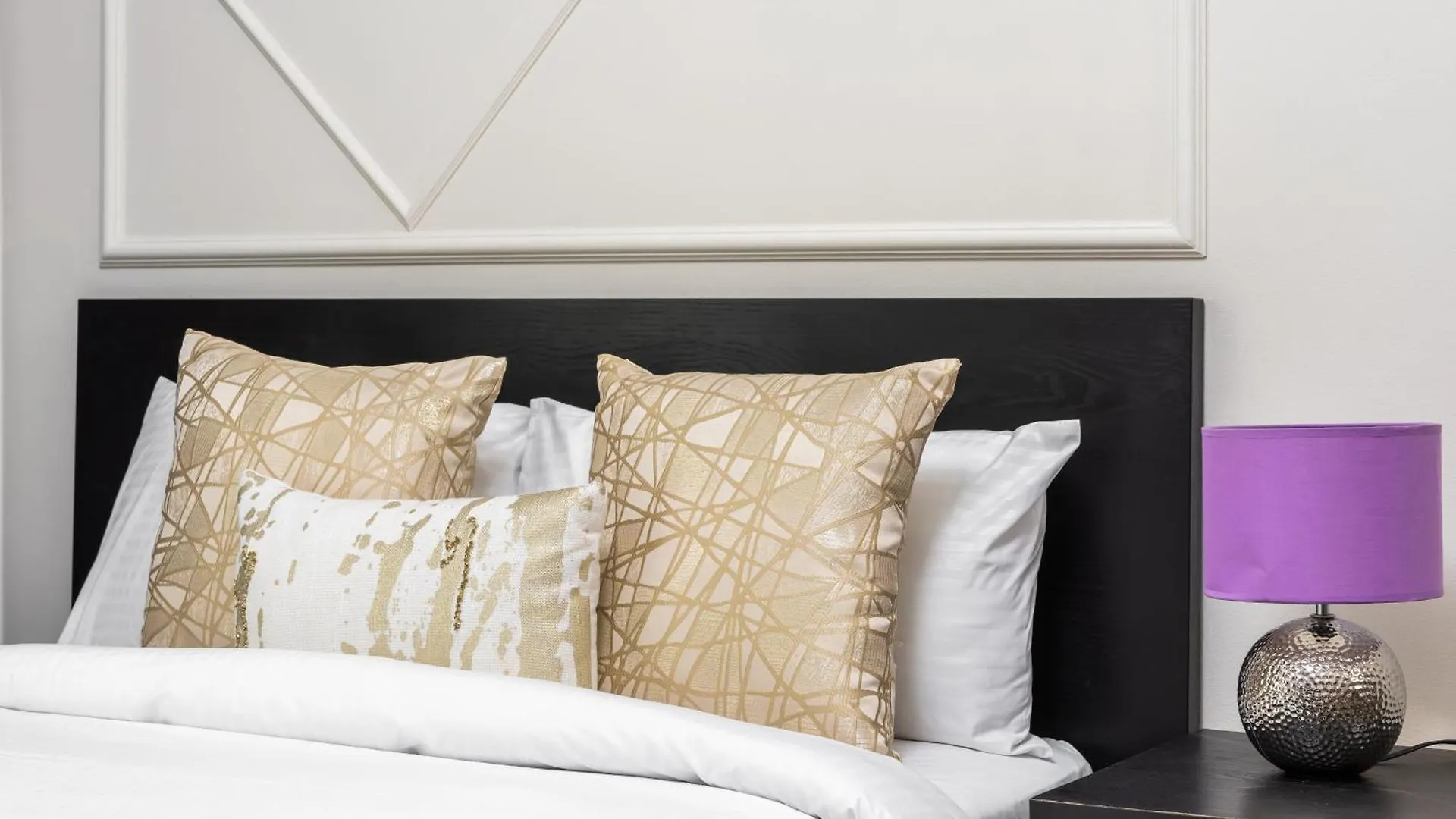 Spacious Studio Apartment In Downtown Dubai 0*,  United Arab Emirates