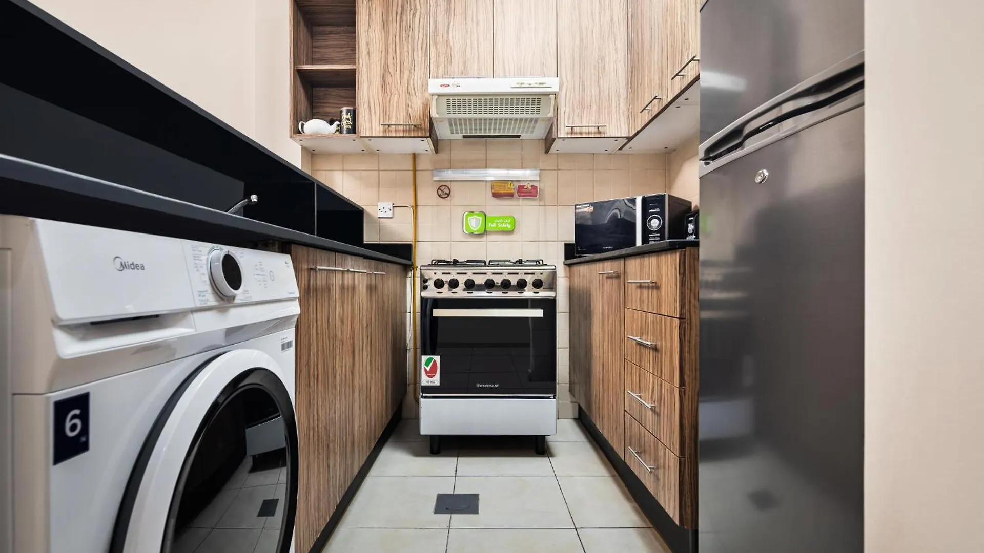 Spacious Studio Apartment In Downtown Dubai