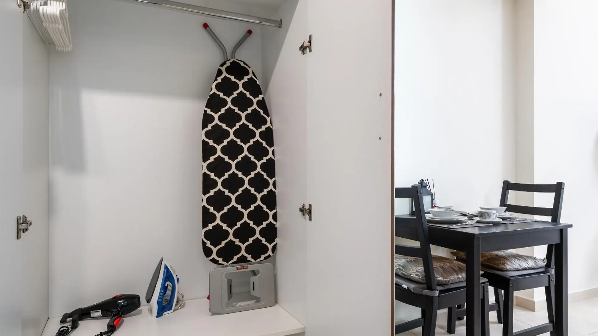 Spacious Studio Apartment In Downtown Dubai